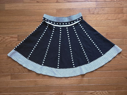 Chelsea & Theodore Sweater Skirt Size PS Black White Dot Solid Mini Length - Picture 10 of 10