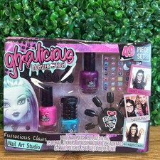 Ghoulicious Monster High Nail Art Studio Kids Set 49 Pcs Nail Polish 2015 Mattel