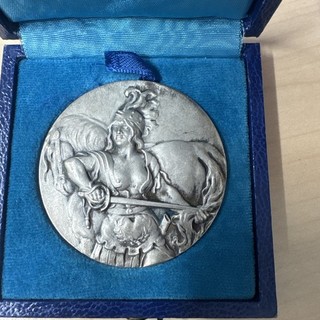 Médaille en Argent (60 3 grammes) Traite de Versailles 1919 dans son Écrin