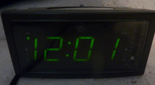GE 7-4853C ALARM CLOCK AM/FM RADIO MODEL GENERAL ELECTRIC TESTED WORKING