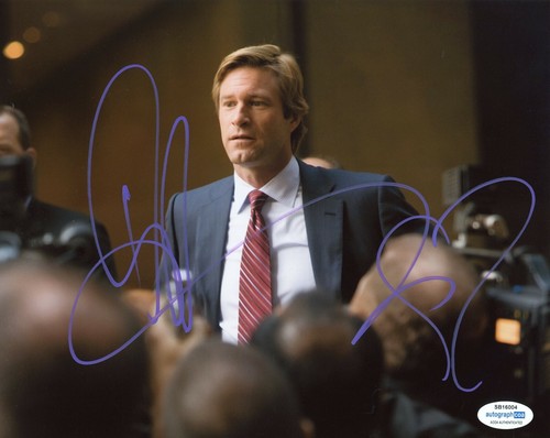Aaron Eckhart Dark Knight Autographed Signed 8x10 Photo ACOA