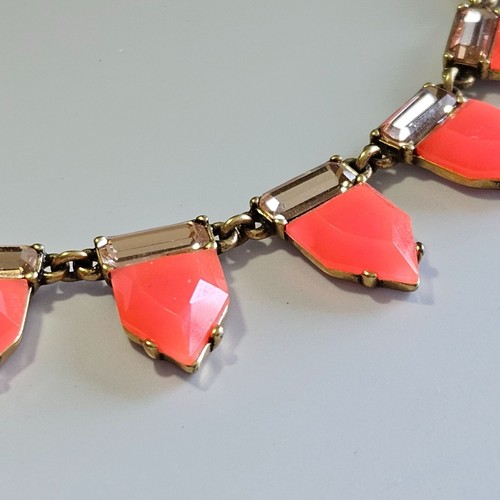 Gold tone Stella & Dot hot pink necklace - Picture 8 of 12
