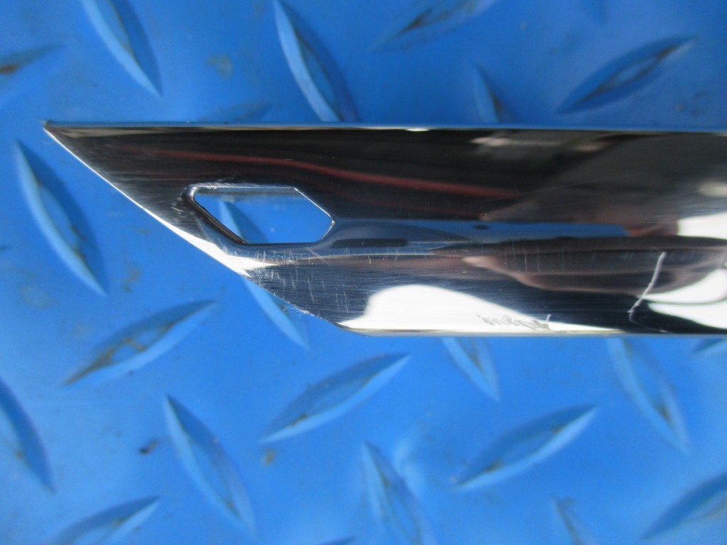 Bentley Mulsanne front left door upper window moulding trim #5158 