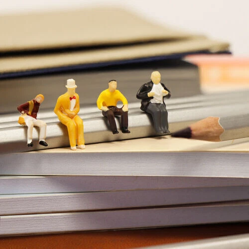 50*Alle Sitzend 1:87 Bemalte Figuren Passagier HO Scale Sitzende Menschen DE - Bild 6 von 7