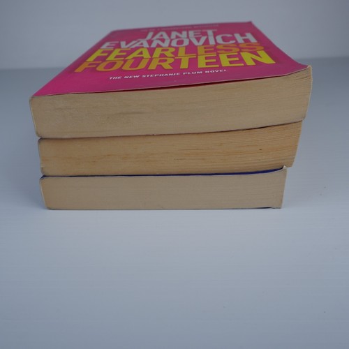 Stephanie Plum 14 - 16 by Janet Evanovich - Fearless 14 + Finger Lickin' 15 + - Picture 3 of 17