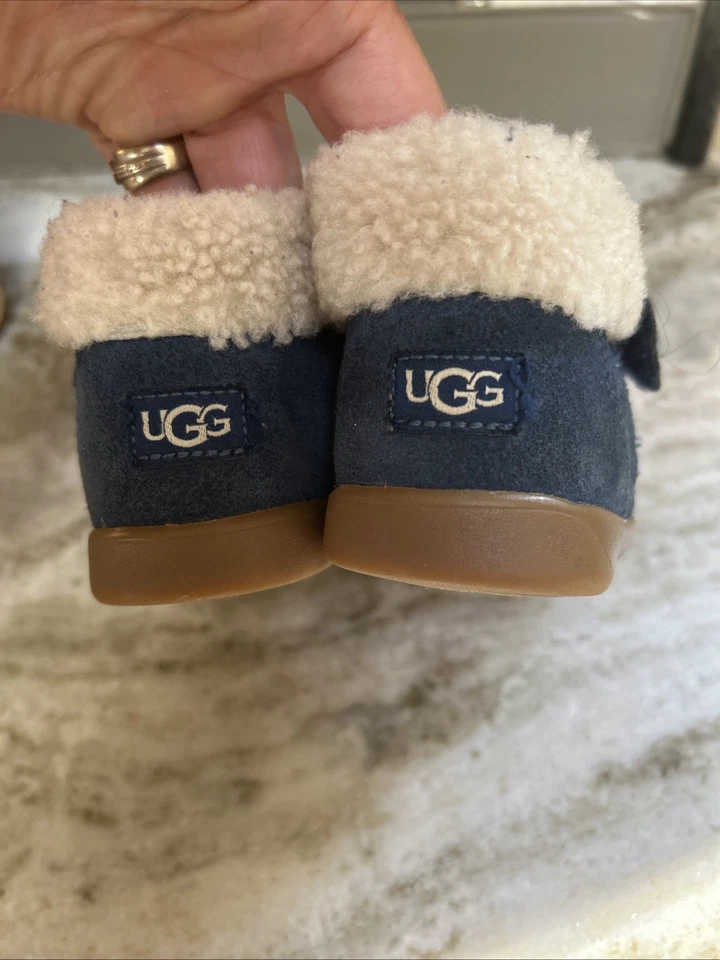 UGG 鞋 学步儿童 7 海军蓝 Nolen 正品剪绒麂皮绒皮靴 儿童 婴儿 — 第 4/4 张图片
