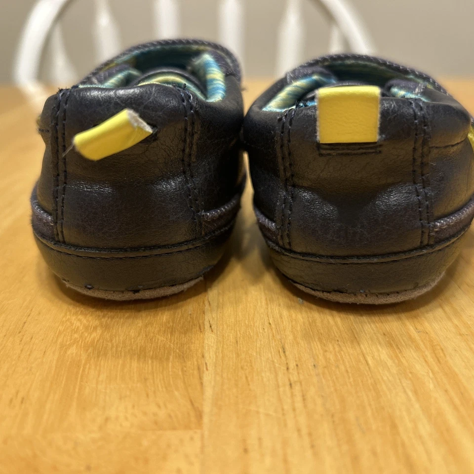 Ro + Me Robeez Zapatilla Deportiva Azul Bebé Cuna Zapatos 12-18 Meses Suave Ajustable Foto 4 de 4