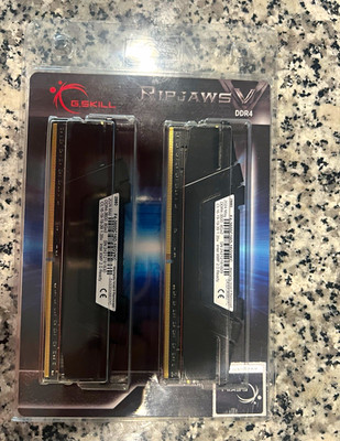 G.SKILL Ripjaws V 16GB (2x8GB) DDR4-3600 DIMM XMP F4-3600C16D-16GVKC