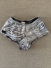 Derby Skinz Women  s Shorts Zebra Silver Rainbow SZ SMALL NWOT