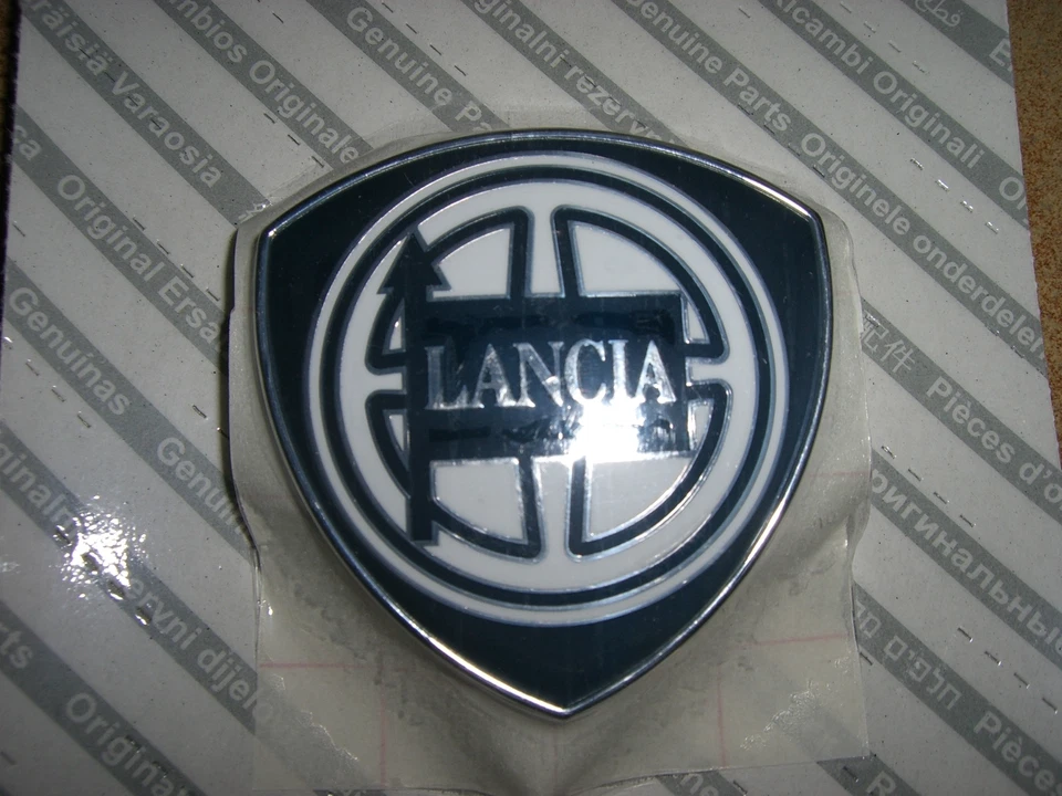 Emblem Badge Kühlergrill Front Grille Lancia Delta Integrale & Evo  - Bild 1 von 1