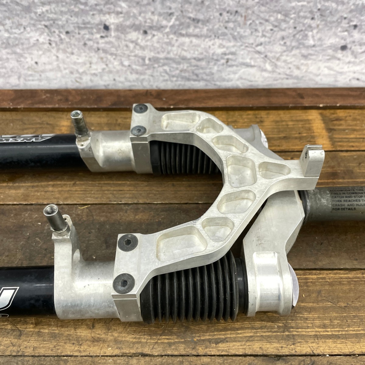 Fourche VTT Manitou six 26 po - Équipements vélos