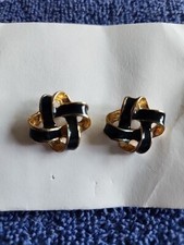 Vintage Ribbon Black Enamel Gold Tone Woven Square Retro Pierced Earrings