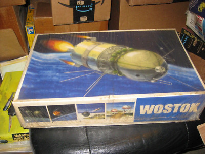 Sealed Vostok Russian Single Pilot Spaceshift in 1/25 scale by Veb Plasticart