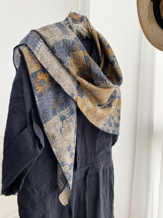 100% Mulberry Silk Brown Totem Print Square Scarf Wrap Shawl 108x108cm