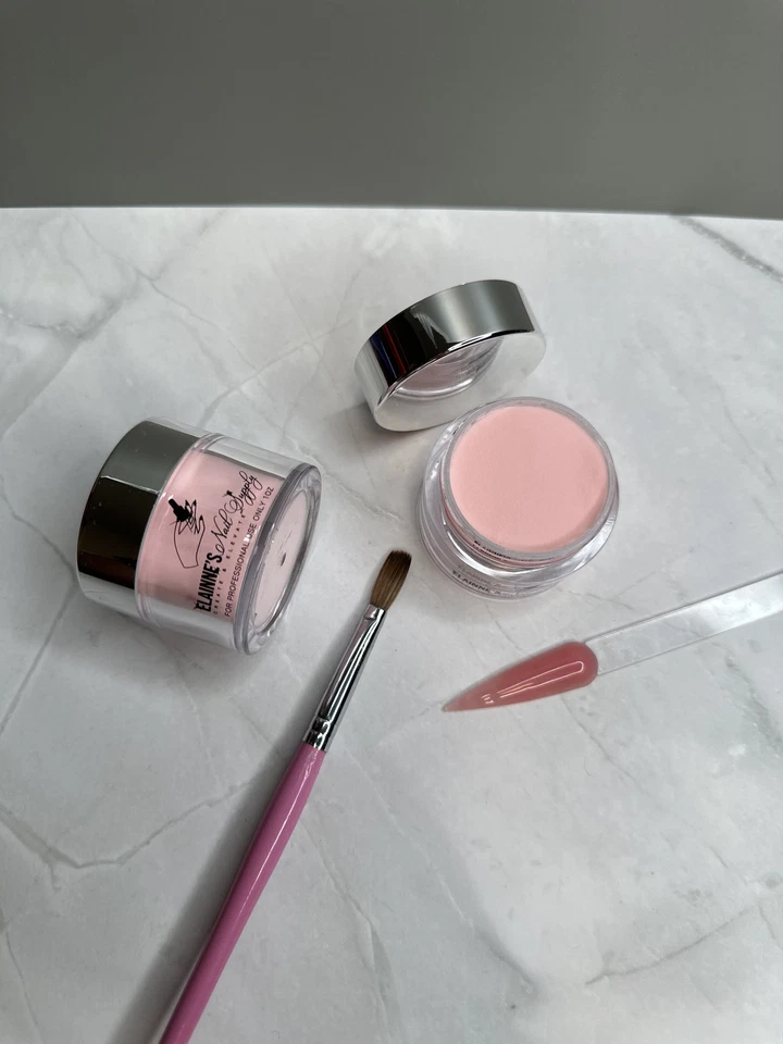 Polvo acrílico con cubierta de flor de cerezo Foto 2 de 4