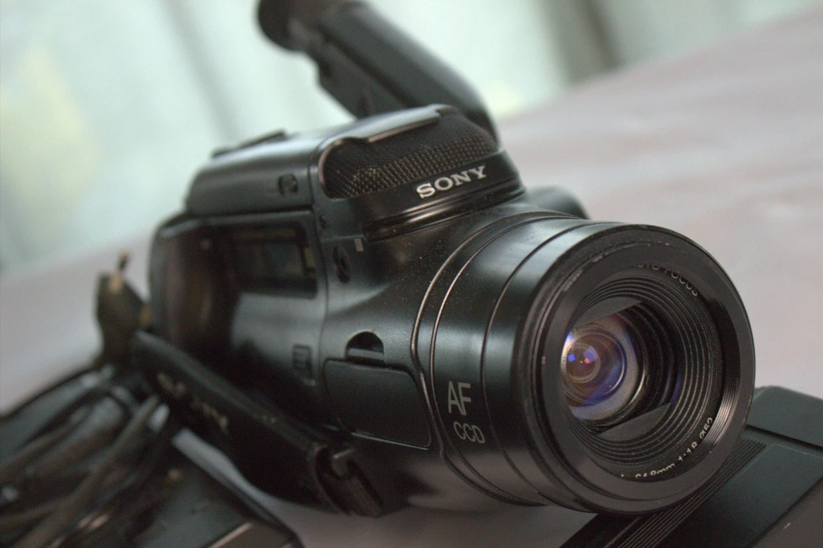 Sony CCD-FX730VE Hi-Fi Stereo Handycam - Videocámara Video8 - probada
