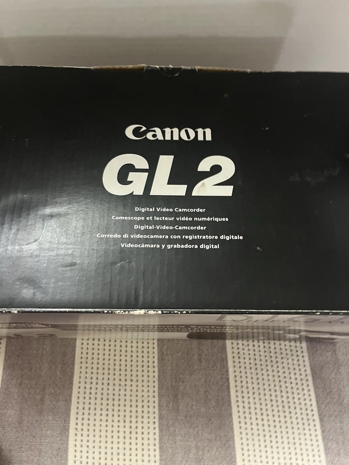 Canon DM-GL2 3CCD Mini DV Hybrid Professional Camcorder 20x Optical Zoom 2005 - Image 3 of 4