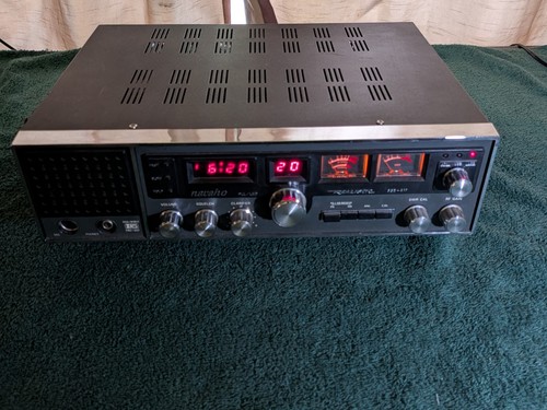 Radio Shack Realistic Navaho TRC-457 40 Channel AM/SSB Cb Radio