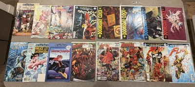 lot of 16 comics Marvel Dc New/used Doomsday Clock Deadpool Flash
