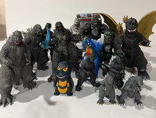 Massive Godzilla  Kong lot - 15 figures, 3'"-7" : Rare