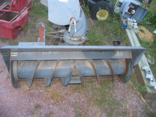 International IH CUB CADET SNOWBLOWER ATTACHMENT  48" SNOWTHROWER snow blower