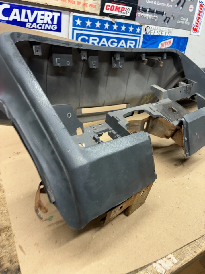 1981 1985 1986 93 Dodge Ram Truck D250 D350 D150 CINZA CINZA PAINEL SHELL FABRICANTE DE EQUIPAMENTO ORIGINAL - Imagem 2 de 4