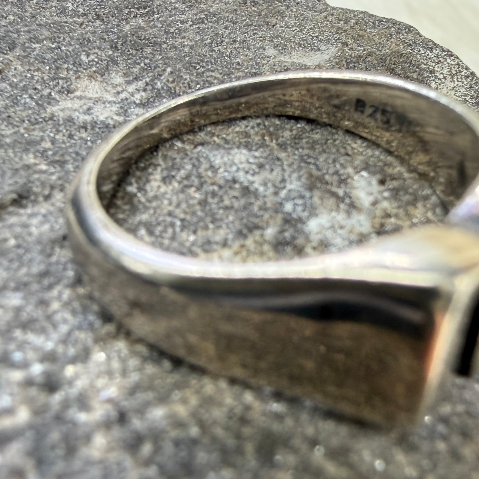 Sterling Silver M Initial Statement Ring 7.25 - image 12