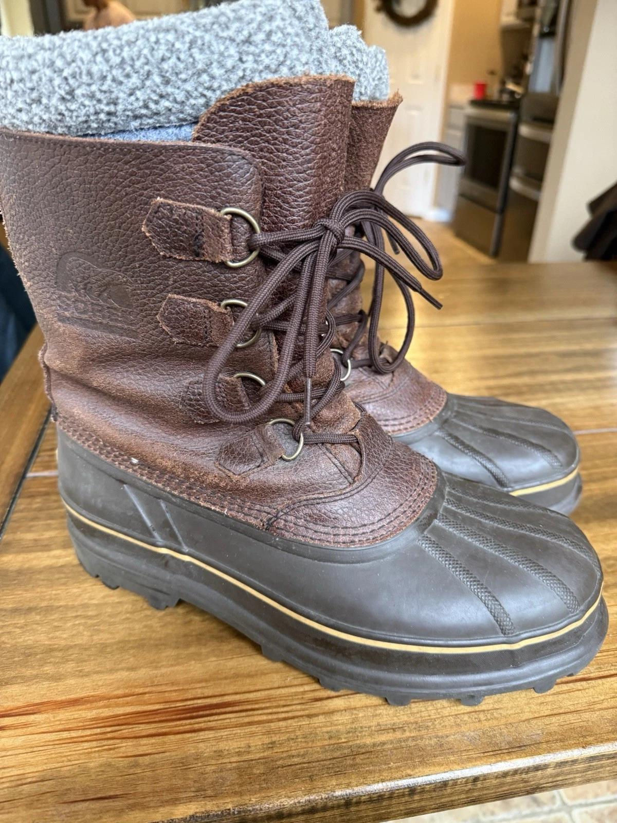 mens sorel caribou boots size 11