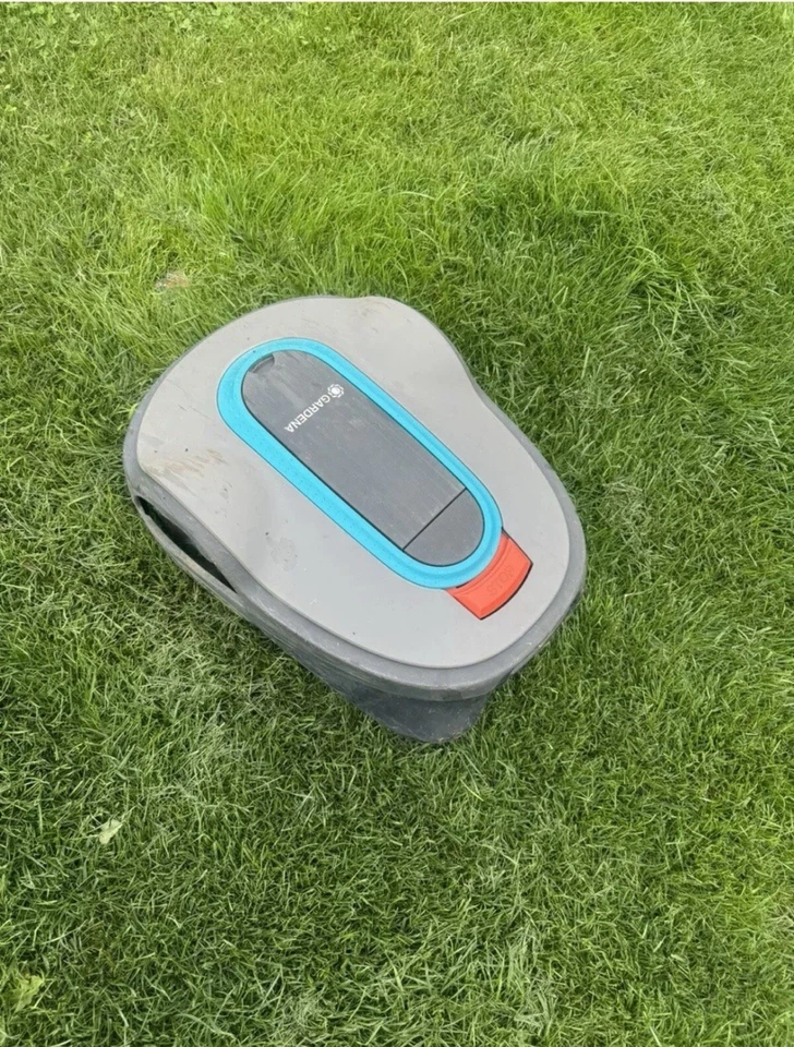 Gardena Smart Sileno Life 1250 Mähroboter mit Garage Zubehör