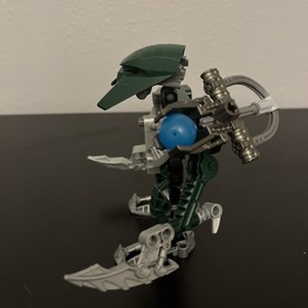 LEGO BIONICLE Matoran of Mahri Nui Defilak (8929) 100% Complete