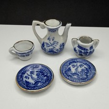 Vintage Miniature Blue Willow Porcelain Tea Set Dollhouse 5 Pc Gold Trim