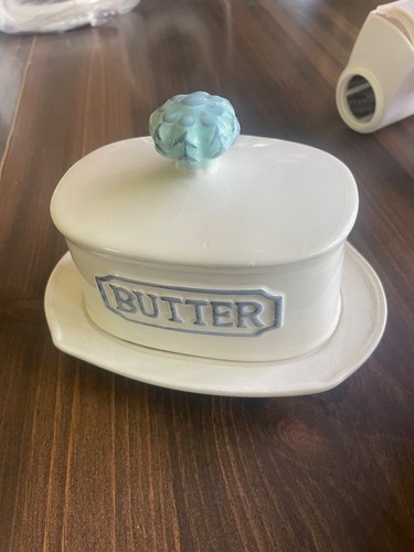 THL~Butter Dish W/Cover Classic French Farmhouse White Ceramic - Picture 2 of 5