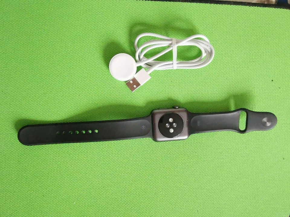 Apple Watch Series 3 42mm - Montre connectée - Photo 2/3