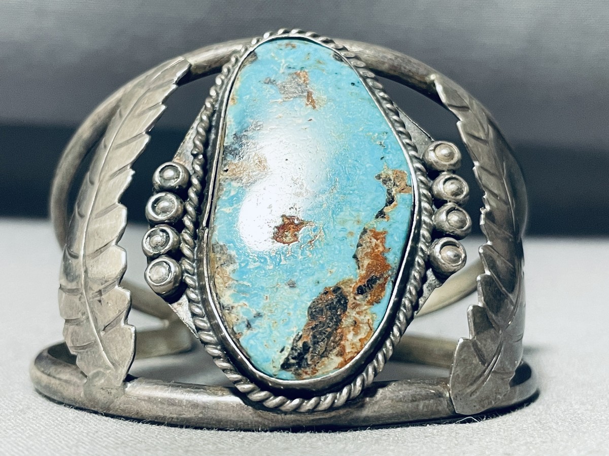 MUSEUM VINTAGE NAVAJO SKY BLUE TURQUOISE STERLING SILVER BRACELET