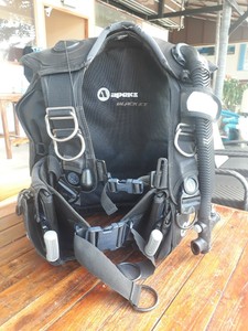 apeks bcd