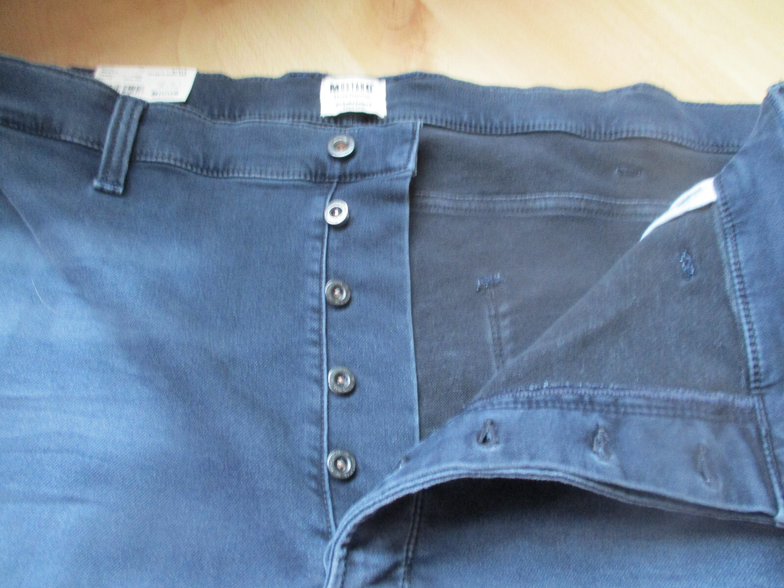Bild 2 von 8