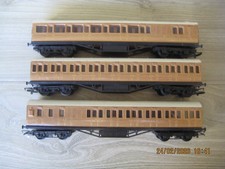 GRAHAM FARISH MODEL  RAILWAYS  3 LNER TEAK COACHES  (No Boxes )