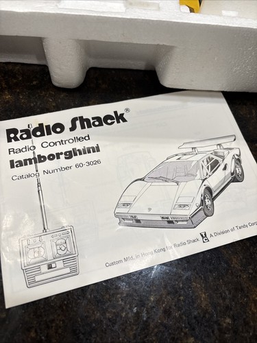 Vintage Yellow LAMBORGHINI RadioShack Tandy Radio Controlled 60-3026 w/ Box - Picture 12 of 18