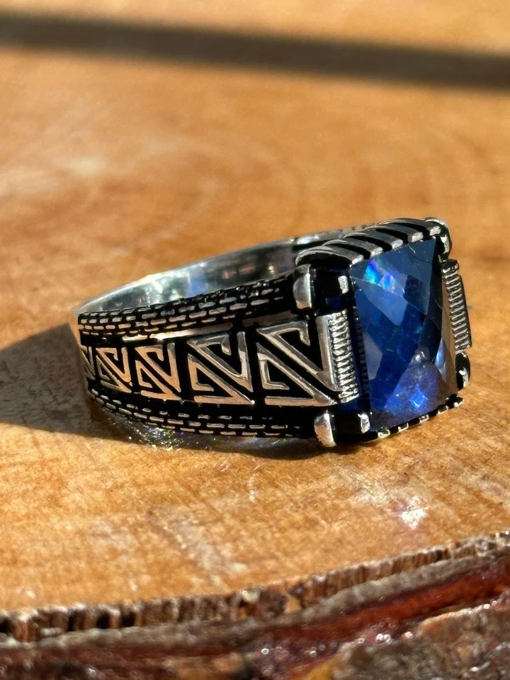 男式蓝色蓝宝石 925 纯银极简戒指 — 第 2/4 张图片