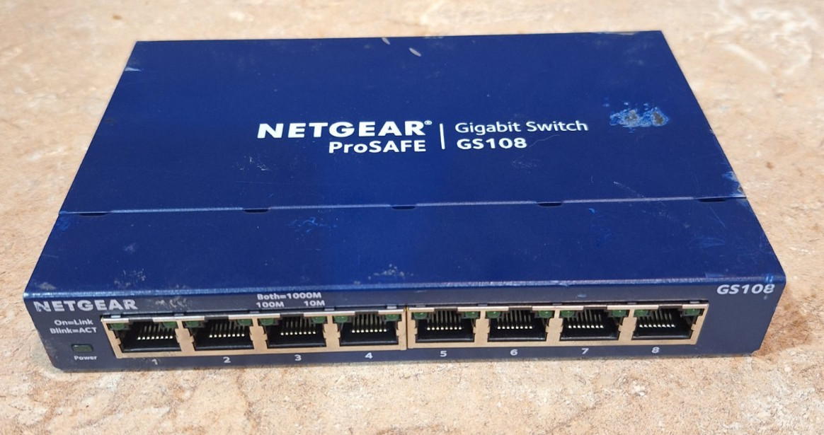 NETGEAR GS108 v4 ProSafe 8 Port Gigabit Ethernet Switch - NO