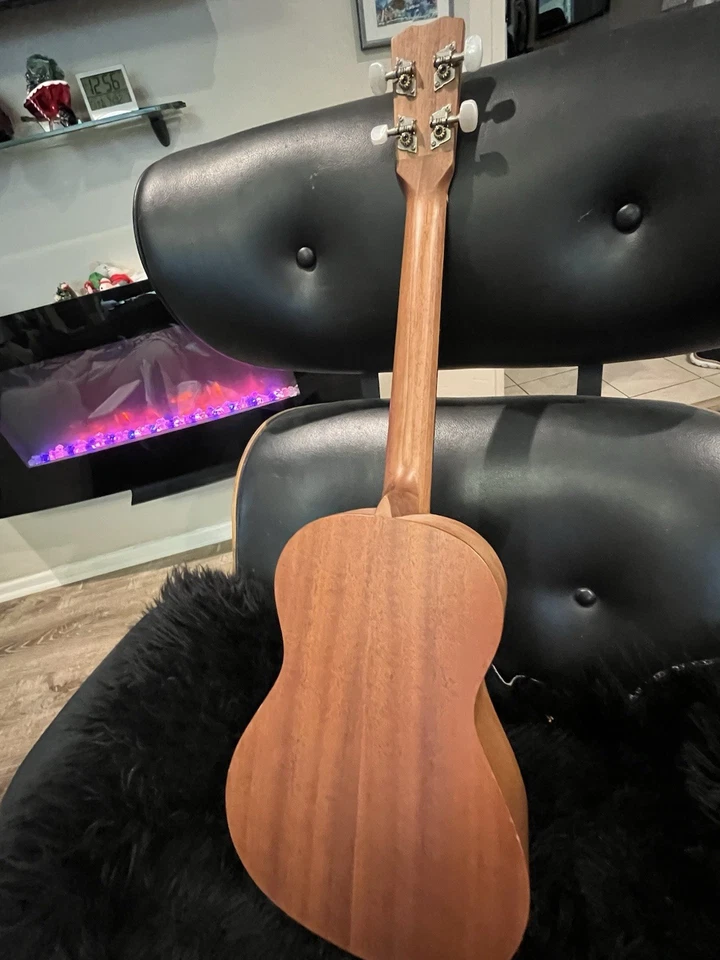 Baritone Ukulele Cordoba 20 MB Includes Brand New Capo And Harmonica - Image 4 of 4