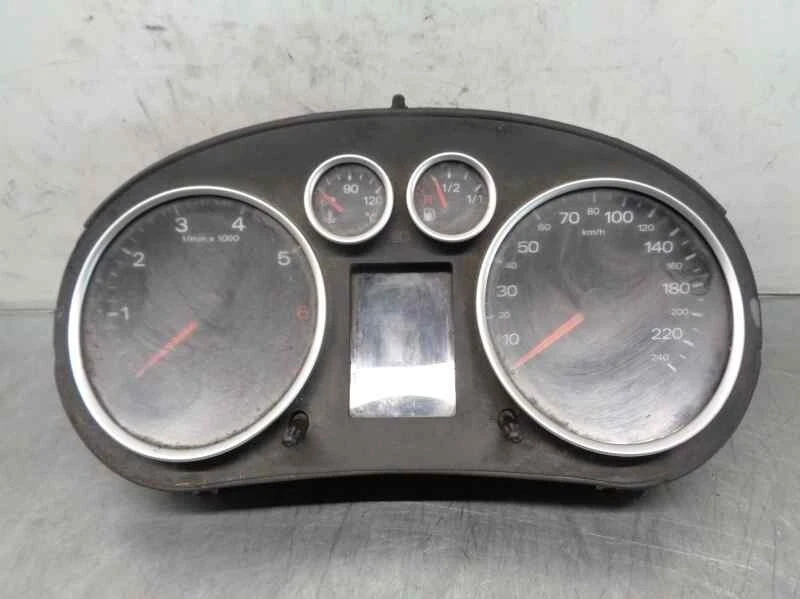 8Z0920900GX tableau de bord compteur pour AUDI A2 (8Z) 1.4 16V 2000 3332600 - Photo 2/4
