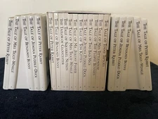 Wedgwood Porcelain Beatrix Potter Peter Rabbit Pair (2) Book Banks w/ 12 Volume 