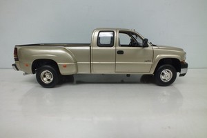 1 18 Silverado | eBay