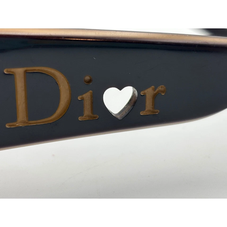 Y2K 迪奥心形太阳镜黑色渐变镜片“DIOR”划痕 — 第 2/4 张图片