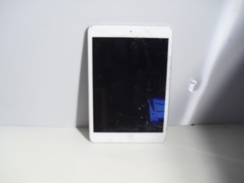 apple ipad a1489 broken screen