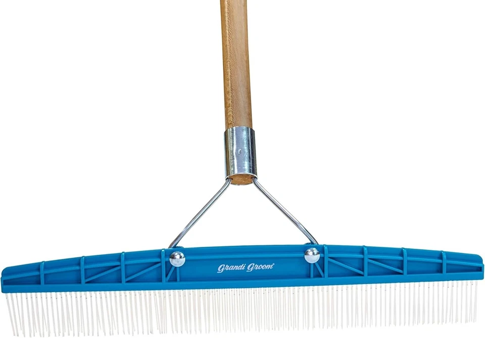 Grandi Groom AB24 Carpet Rake 18-Inch Head 54-Inch Handle Blue - Image 2 of 2