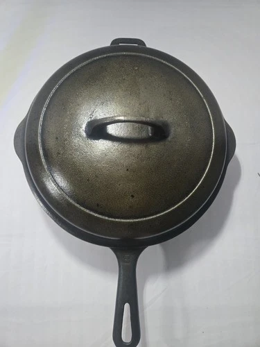 Griswold Cast Iron #8  10"Chicken Pan Erie P.A. With 1098C Lid!