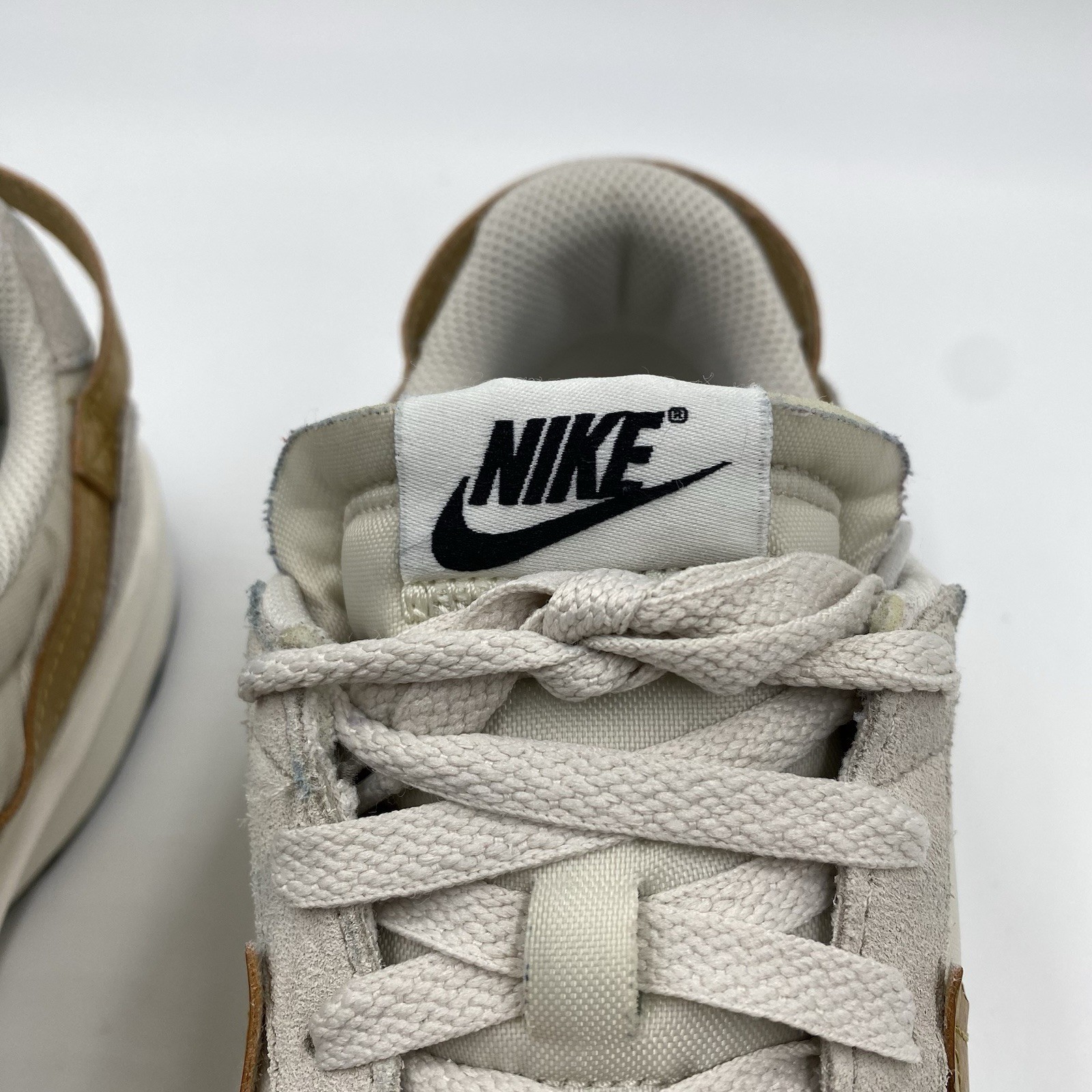 Nike Waffle Debut Womens 8 Running Sneakers Light Orewood Brown Gold FD0555-100 thumbnail 12