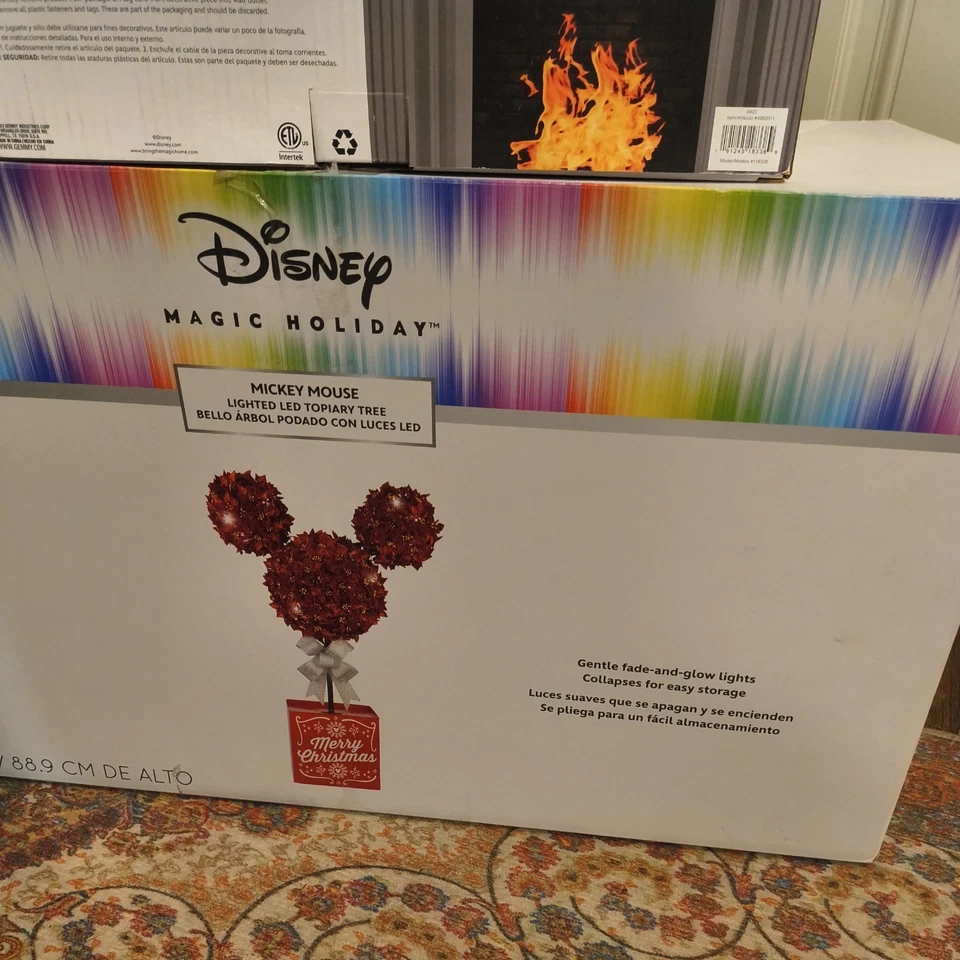 CIB/LN Tested 2023 Poinsetta LED Disney Mickey Mouse 3ft Topiary/Wreath SET - Image 3 of 4